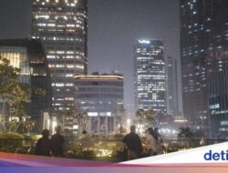 Potret Skydeck Sarinah, Spot Terbaru Bersama Panorama Pencakar Langit Jakarta