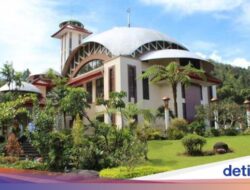 Masjid At Taawun, Ikon Wisata Religi Di Puncak