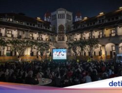 Dukung Timnasional, Warga Semarang Nobar Hingga Ikon Wisata Lawang Sewu