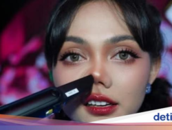 Kocaknya Rina Nose Di Jajan Odading hingga Keju Rebana Ke Belanda