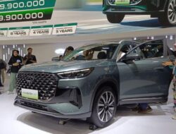 Varian Termurah Tiggo 8 CSH Muncul Ke GJAW 2025, Harga Rp440 Juta