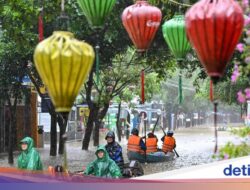 Mencekam, Turis Terjebak Di Kereta Tiga Hari Di Bencana Alam Besar Di Vietnam
