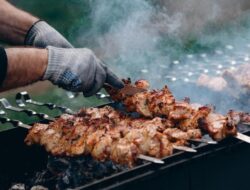 Jangan Kalap, Segini Batas Aman Konsumsi Daging Di Malam Tahun Terbaru