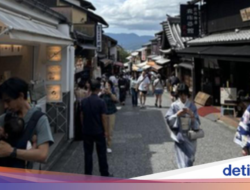 Meski Turis China Berkurang Tak Sebanyak Dulu, tapi Kyoto Tetap Santai