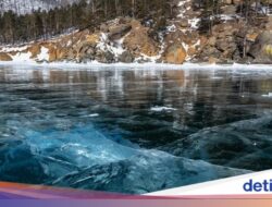 Kecelakaan Ke Danau Baikal yang Membeku, Sebabkan Turis China Tewas