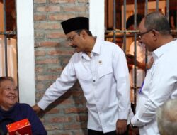 Tinjau Penyaluran BLTS Kesra Hari Terakhir, Mensos: Kami Ingin Pastikan Tuntas