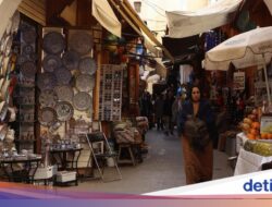 Menyusuri Medina Fes, Kota Tua yang Menjadi Nafas Kekayaan Budaya Dunia Maroko