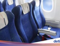 Jangan Sekali-kali Menyilangkan Kaki Pada Duduk Di Pesawat, Ini Risikonya