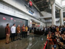 4 Pejabat OJK Mundur Karena Itu Momentum Perkuat Tata Kelola, Legislator Pede Pasar Tetap Damai