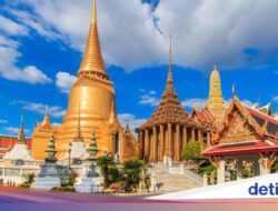 Pasangan Turis Bule Ciuman Ke Kuil Bikin Warga Thailand Terpecah Dua