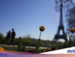 Tiba-tiba Ingin Ke Paris atau Tokyo Weekend Ini? Cek Dulu Harga Tiket Pesawatnya