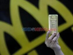 Harga Emas Antam Turun Hari Ini, Saatnya Borong Lagi?