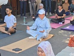 Viral Jokowi Ikut Peregangan, Studi Harvard Beberkan Manfaatnya Ke Usia Senja