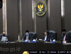 DKPP Pecat Ketua Badan Pengawas Pemungutan Suara Kabupaten Tambrauw Sebab Terbukti Masih Berstatus ASN