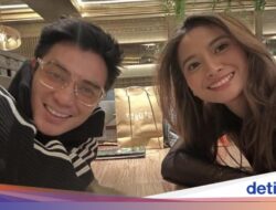 Intip Potret Seru Acha Septriasa Di Jajan Matcha hingga Minuman Kafein Hingga Kafe