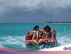 Eksotis Tiada Dua, Potret Kylie Jenner Healing Ke Kepulauan Turks dan Caicos