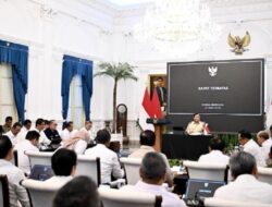 Prabowo Pimpin Diskusi 5 Jam soal Koperasi Desa Merah Putih Hingga Istana, Ini Hasilnya