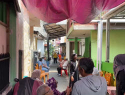 Suasana Rumah Duka Diding Boneng, Pelayat Terus Berdatangan