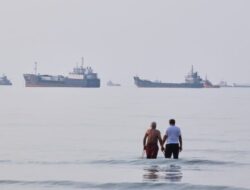 Punya Rute Lain, Penjualan Barang Hingga Luar Negeri Energi Negeri Teluk Dekati Level Sebelumnya Konflik Bersenjata